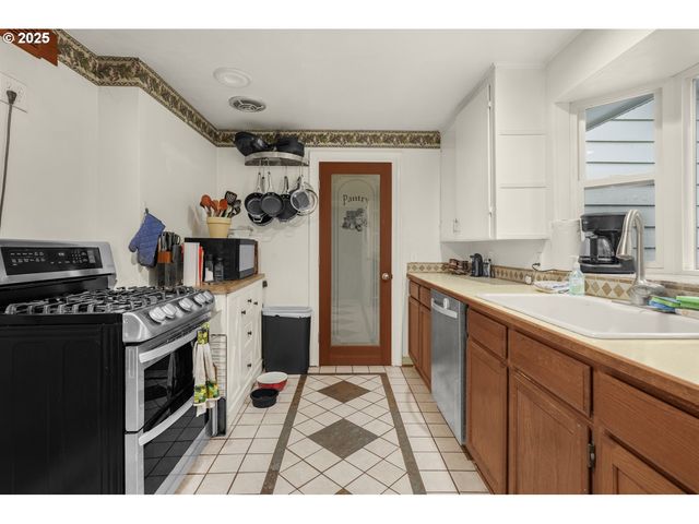 3700 Ne 53RD St, Vancouver, WA 98661