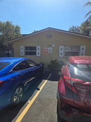 208 SW 1st Court, Pompano Beach, FL 33060
