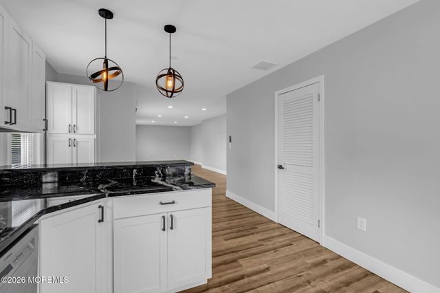 209 Ridge Avenue, Belford, NJ 07718