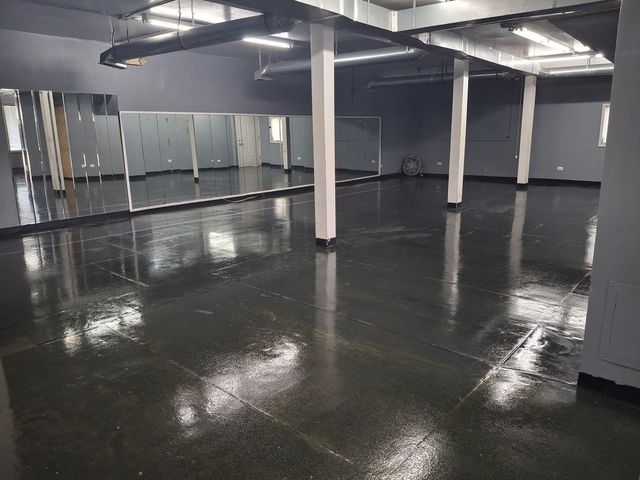 1054 S 5th Street 1, Aurora, IL 60505