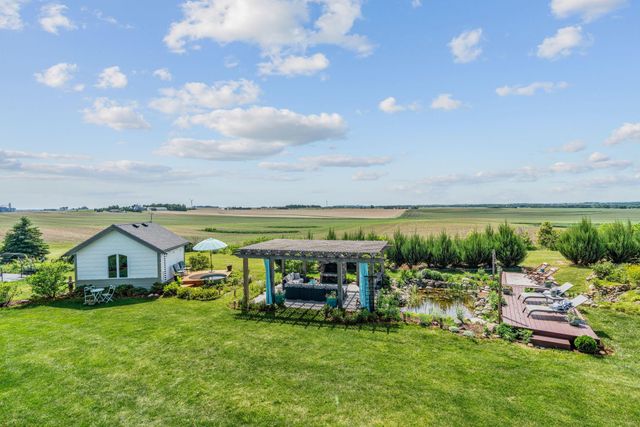 32457 Alexander Court, Northfield, MN 55057