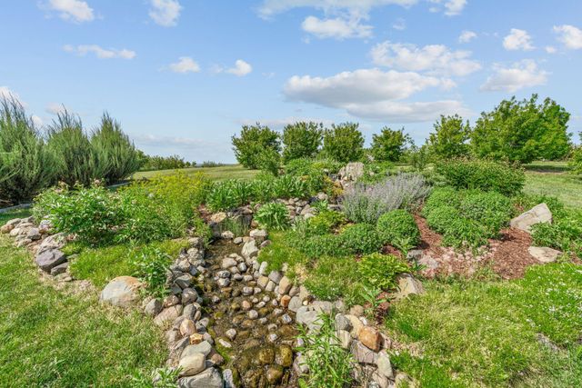 32457 Alexander Court, Northfield, MN 55057