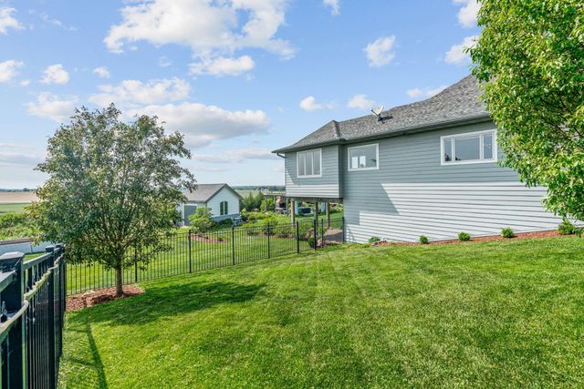 32457 Alexander Court, Northfield, MN 55057