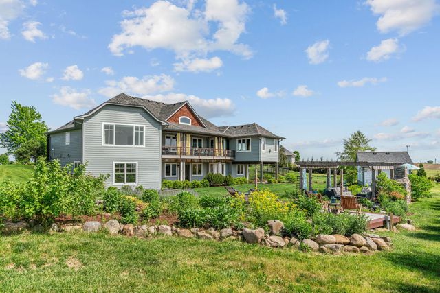32457 Alexander Court, Northfield, MN 55057