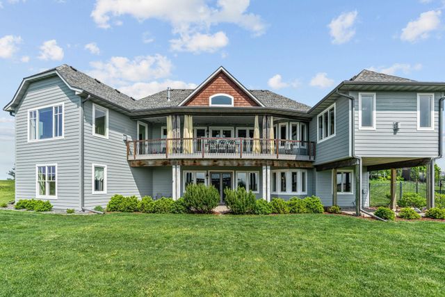 32457 Alexander Court, Northfield, MN 55057