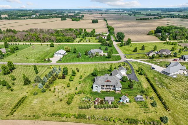 32457 Alexander Court, Northfield, MN 55057