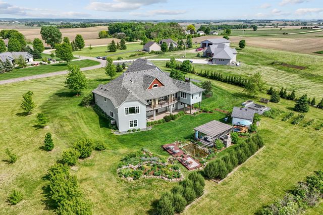 32457 Alexander Court, Northfield, MN 55057