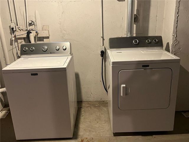 9303 Park Street, Lenexa, KS 66215