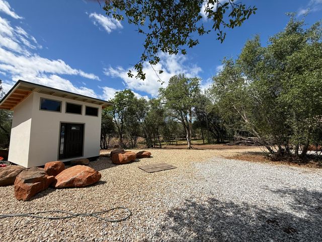 12333 Quartz Hill Road, Redding, CA 96003