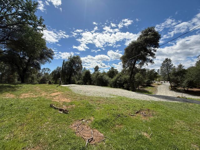 12333 Quartz Hill Road, Redding, CA 96003