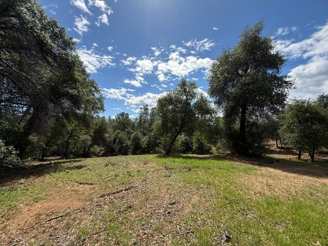 12333 Quartz Hill Road, Redding, CA 96003