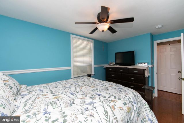 939 FARISTON DR, Drexel Hill, PA 19026