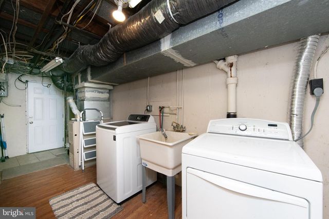 939 FARISTON DR, Drexel Hill, PA 19026