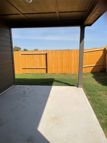 13716 Logan Pass Drive, Ponder, TX 76259