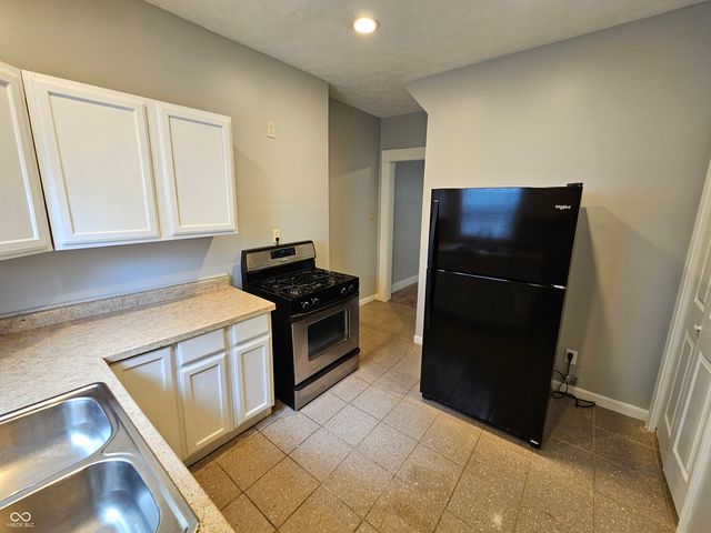 2143 Bellefontaine Street, Indianapolis, IN 46202