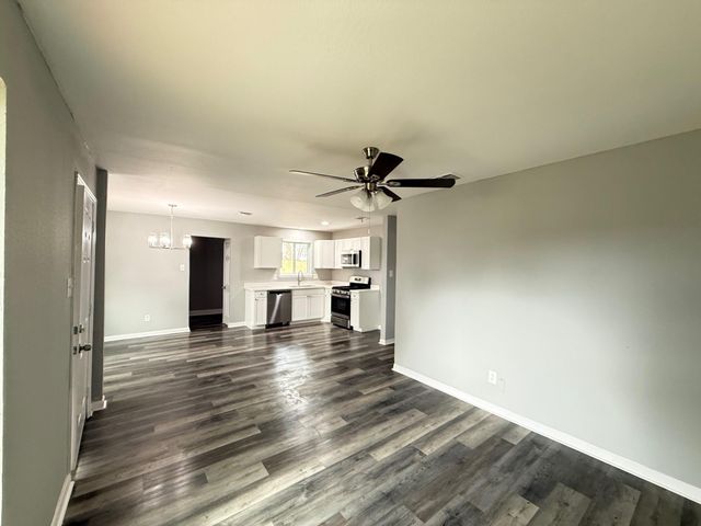 8646 Whitecastle Lane, Houston, TX 77088