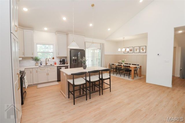 23388 Rainbow Lane, Waynesville, MO 65583