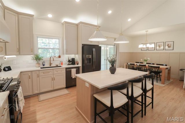 23388 Rainbow Lane, Waynesville, MO 65583