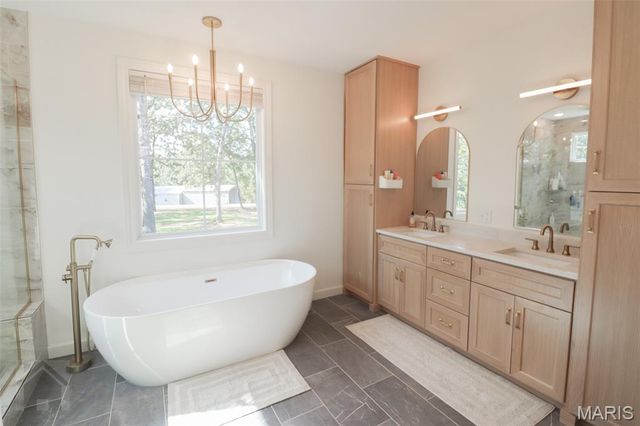 23388 Rainbow Lane, Waynesville, MO 65583