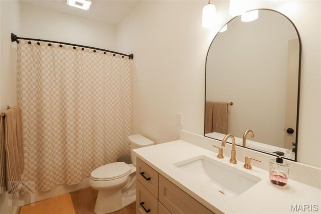 23388 Rainbow Lane, Waynesville, MO 65583