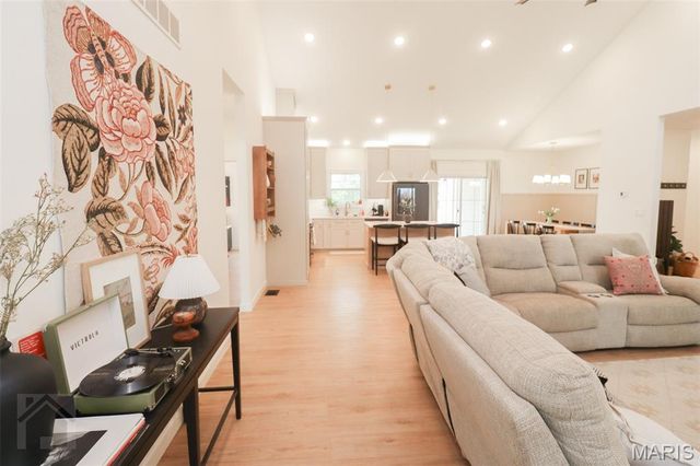 23388 Rainbow Lane, Waynesville, MO 65583