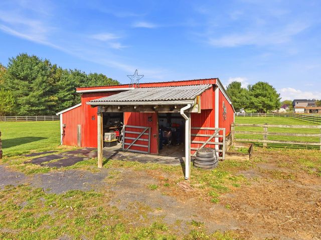 1008 SHIPWRECK DR, New Market, VA 22844