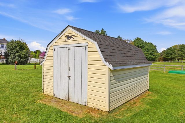 1008 SHIPWRECK DR, New Market, VA 22844
