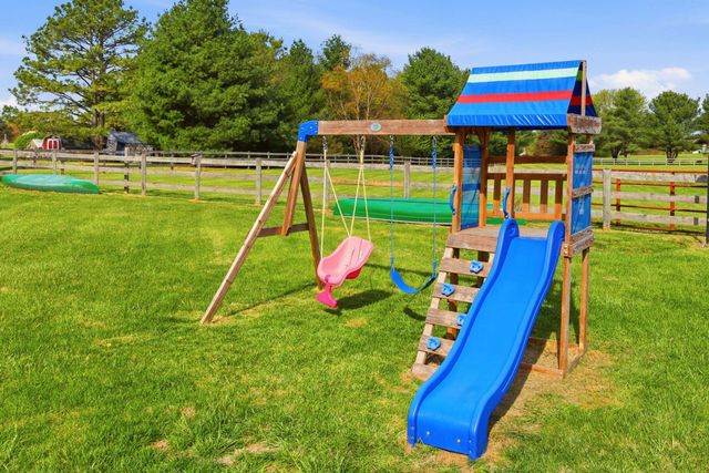 1008 SHIPWRECK DR, New Market, VA 22844
