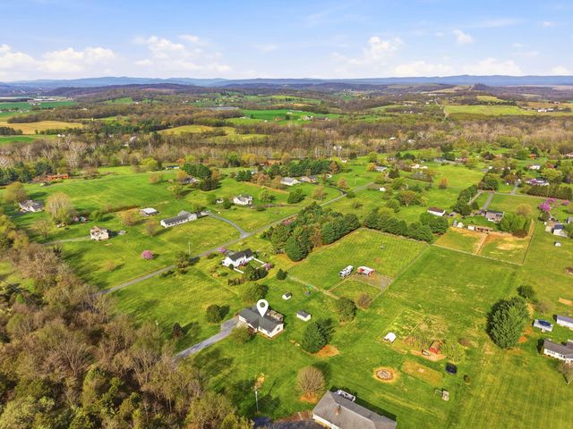 1008 SHIPWRECK DR, New Market, VA 22844