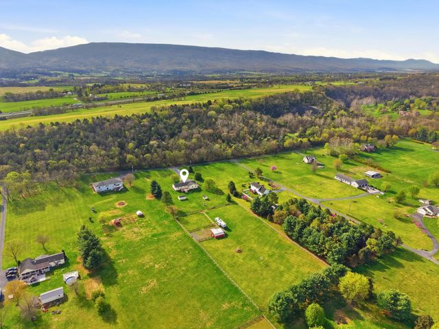 1008 SHIPWRECK DR, New Market, VA 22844