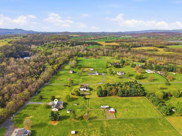 1008 SHIPWRECK DR, New Market, VA 22844