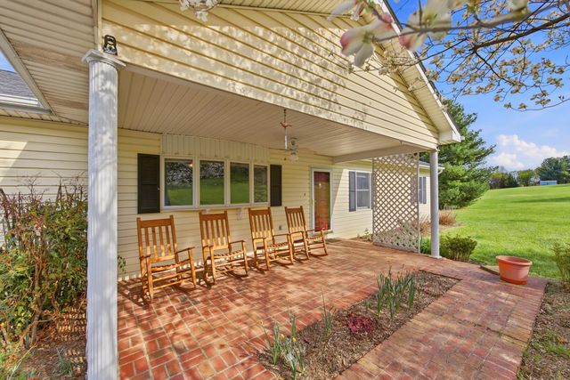1008 SHIPWRECK DR, New Market, VA 22844