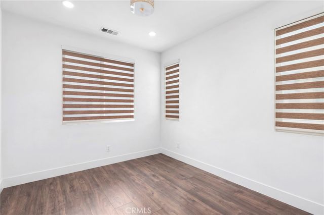 305 Novel, Irvine, CA 92618