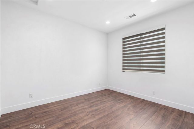 305 Novel, Irvine, CA 92618