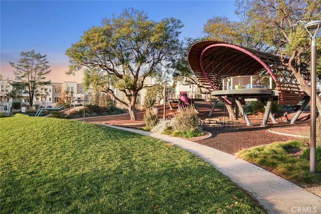 305 Novel, Irvine, CA 92618