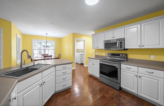 502 Forrest Pointe Dr, Murfreesboro, TN 37130