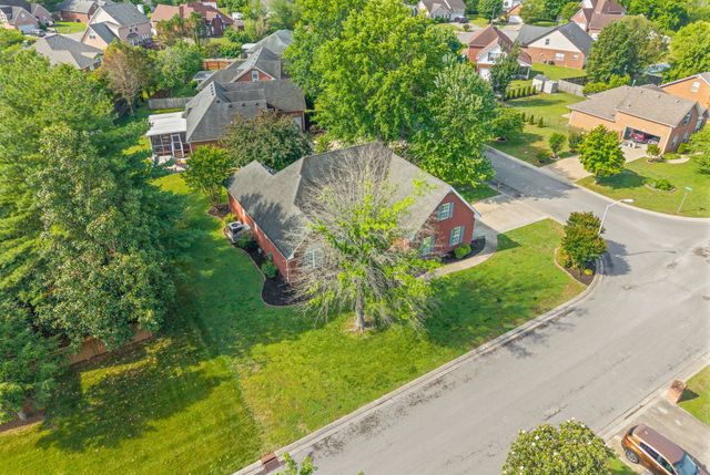 502 Forrest Pointe Dr, Murfreesboro, TN 37130