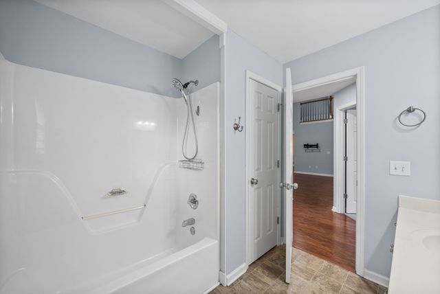 502 Forrest Pointe Dr, Murfreesboro, TN 37130
