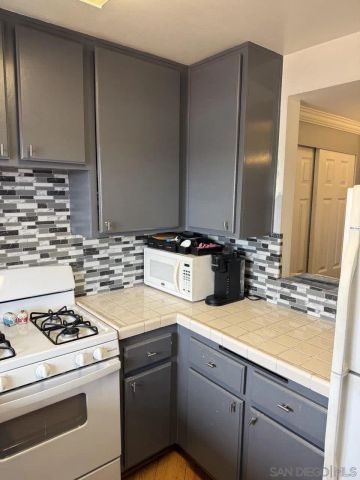 535 W 4Th 306, Long Beach, CA 90802