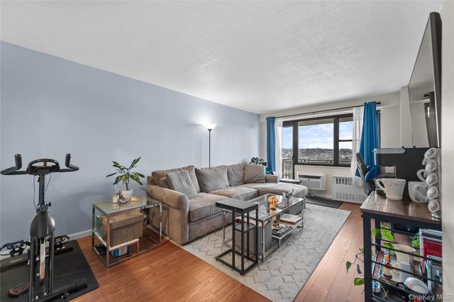 155 Ferris Avenue 8K, White Plains, NY 10603