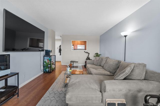 155 Ferris Avenue 8K, White Plains, NY 10603