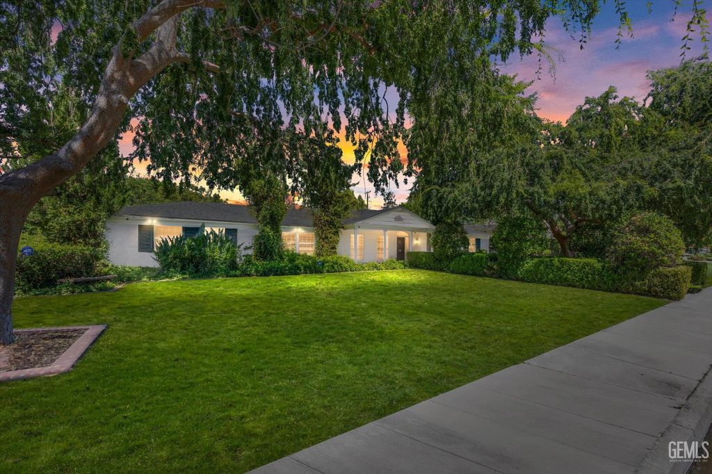 719 Mannel Avenue, Shafter, CA 93263