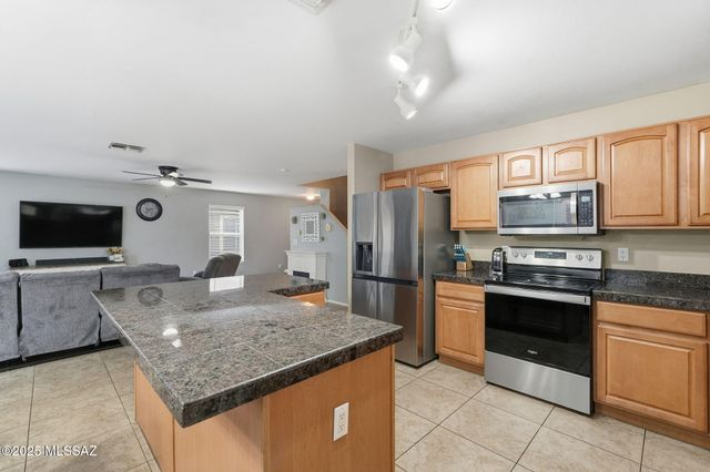 12902 N Pocatella Drive, Marana, AZ 85653