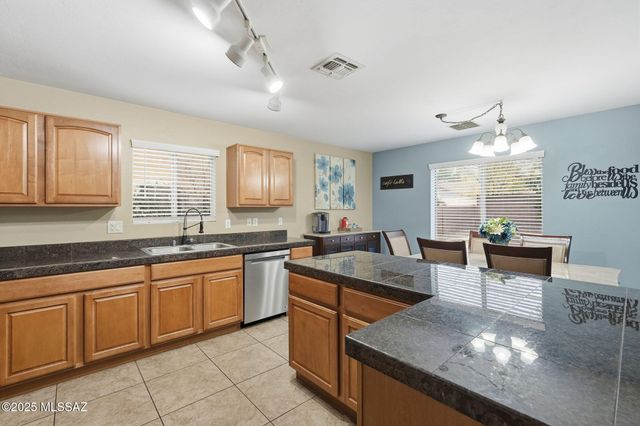 12902 N Pocatella Drive, Marana, AZ 85653