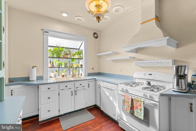 2409 POPLAR DR, Baltimore, MD 21207