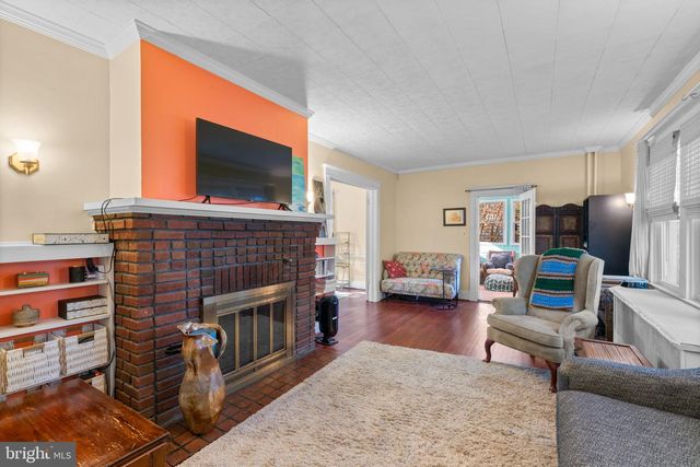 2409 POPLAR DR, Baltimore, MD 21207