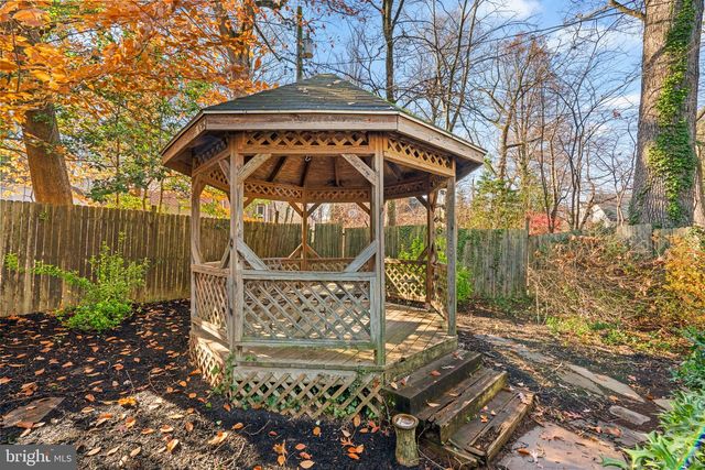 2409 POPLAR DR, Baltimore, MD 21207