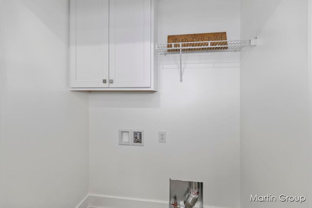 2229 Watertown Way, Grand Rapids, MI 49505