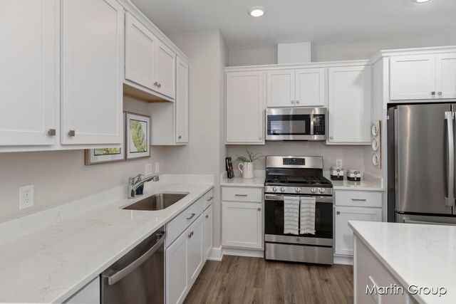 2229 Watertown Way, Grand Rapids, MI 49505