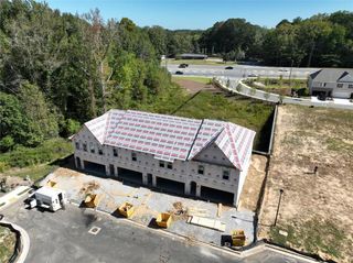 669 Sunstone Lane, Lawrenceville, GA 30043